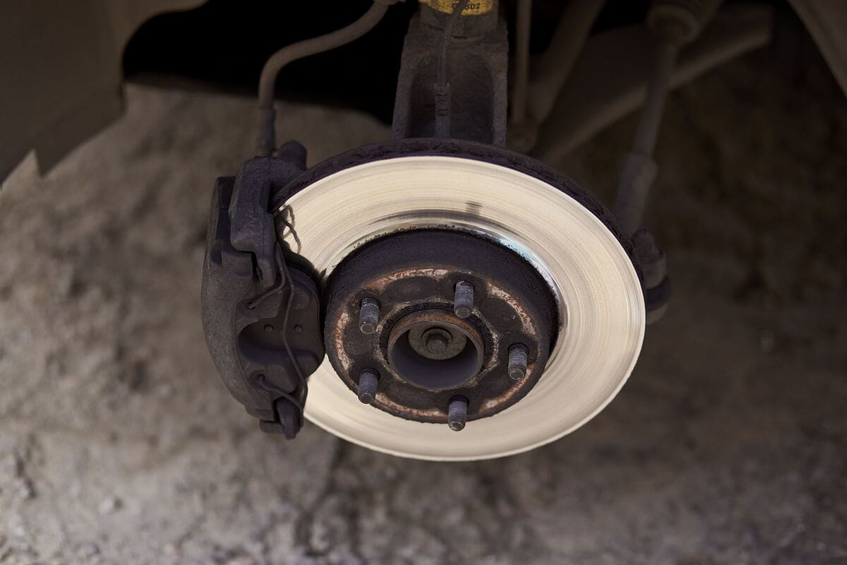 brake disk on the car close up 2023 11 27 05 20 41 utc(1)